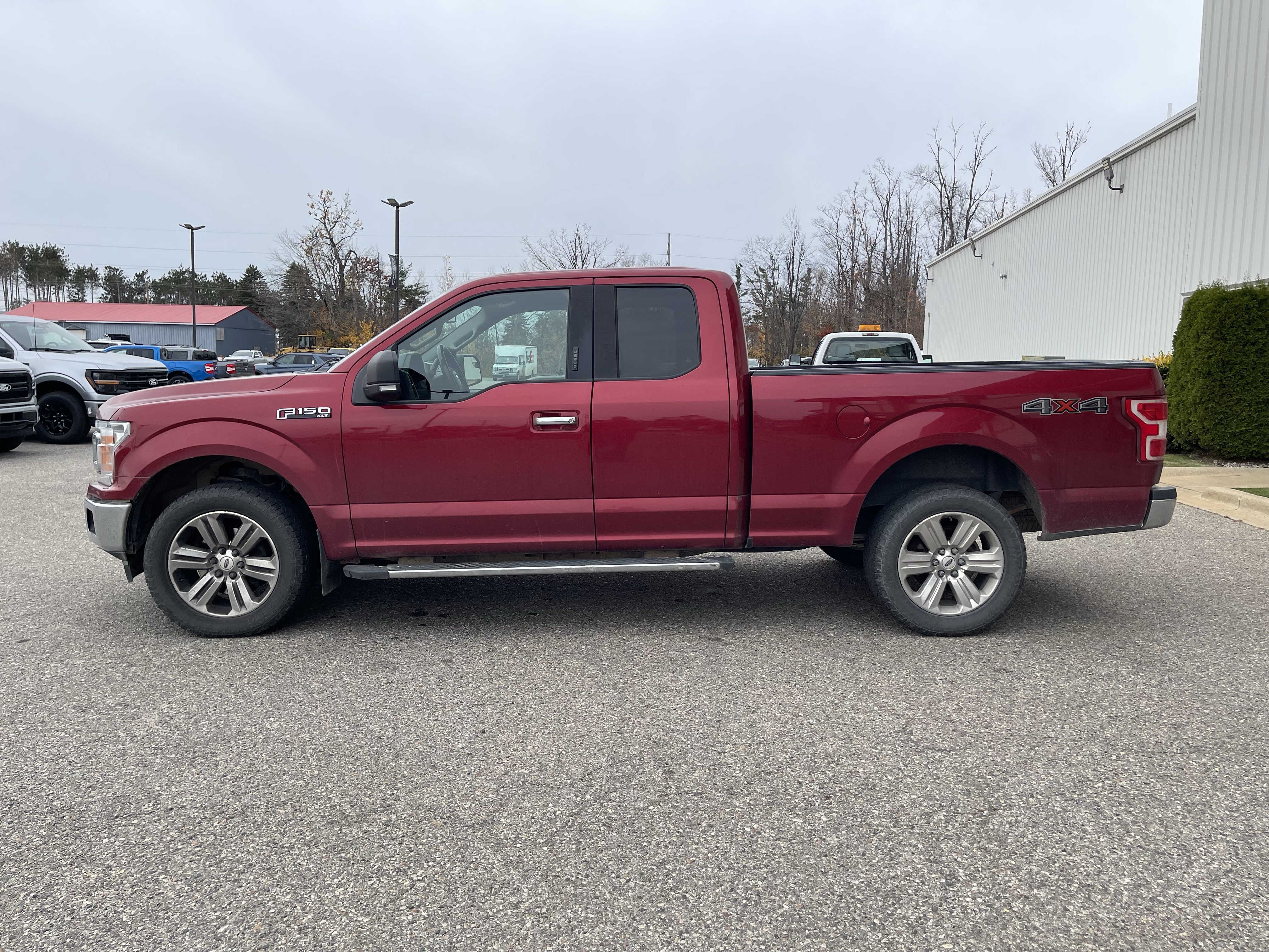Used 2018 Ford F150 XLT w/ Equipment Group 302A Luxury AWD/4WD image 7