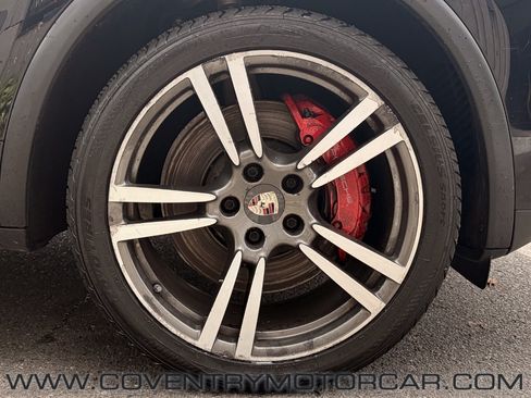 Used 2012 Porsche Cayenne Turbo AWD/4WD image 9
