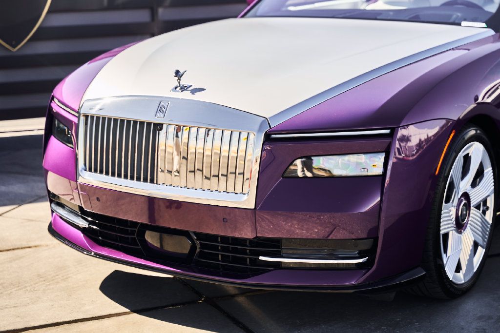 Used 2024 Rolls-Royce Spectre w/ Spectre Launch Package AWD/4WD image 6