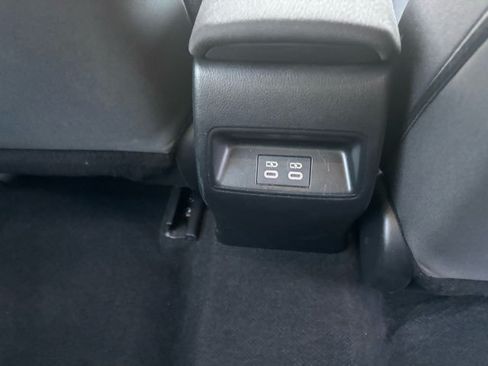 Used 2024 Toyota Corolla LE FWD image 17