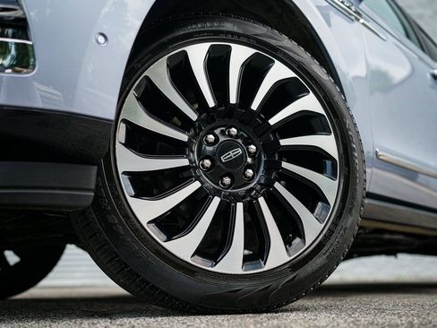 Used 2024 Lincoln Navigator Black Label image 18