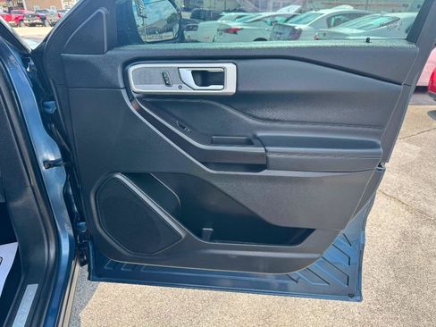 Used 2020 Ford Explorer Limited RWD image 28