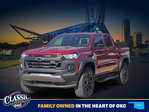 New 2026 Chevrolet Colorado Trail Boss AWD/4WD image 2