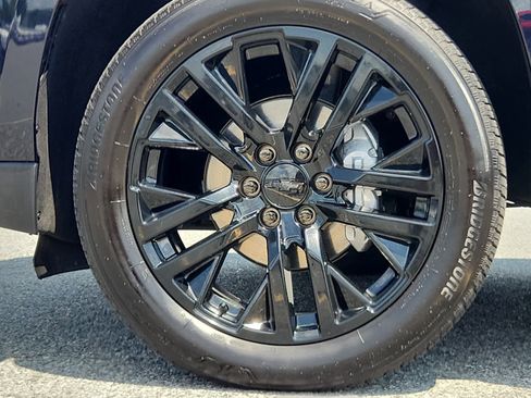 Used 2023 Chevrolet Tahoe RST image 7