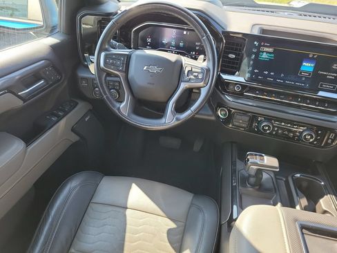 Used 2022 Chevrolet Silverado 1500 ZR2 w/ Technology Package AWD/4WD image 27