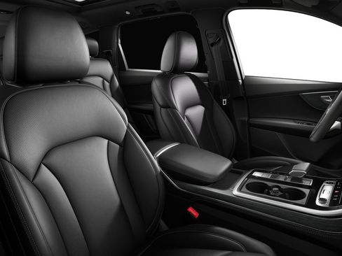 Certified 2026 Audi Q7 3.0T Prestige AWD/4WD image 5
