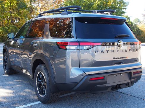 New 2025 Nissan Pathfinder Rock Creek image 5