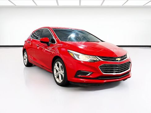Used 2017 Chevrolet Cruze Premier FWD image 3