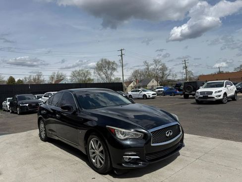 Used 2014 INFINITI Q50 2.0t w/ Moonroof Package image 3