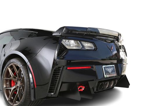 Used 2017 Chevrolet Corvette Z06 w/ Z07 Performance Package RWD image 12