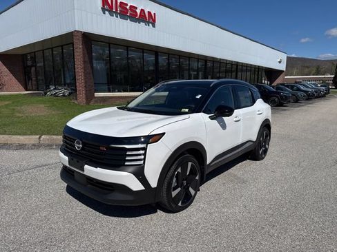 New 2026 Nissan Kicks SR w/ SR Premium Package AWD/4WD image 1