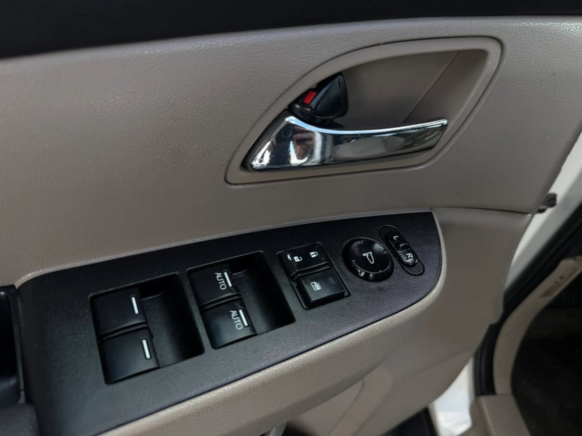 Used 2016 Honda Odyssey EX image 36