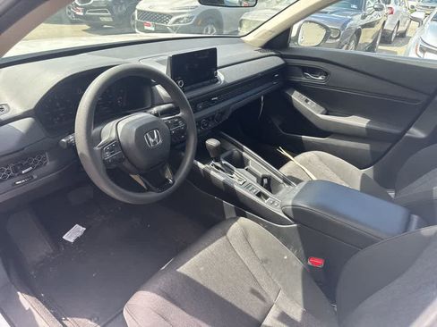 Used 2023 Honda Accord EX image 37