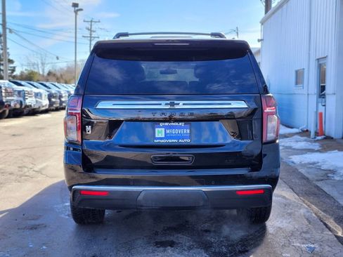 Used 2021 Chevrolet Tahoe LT w/ LT Signature Package image 4