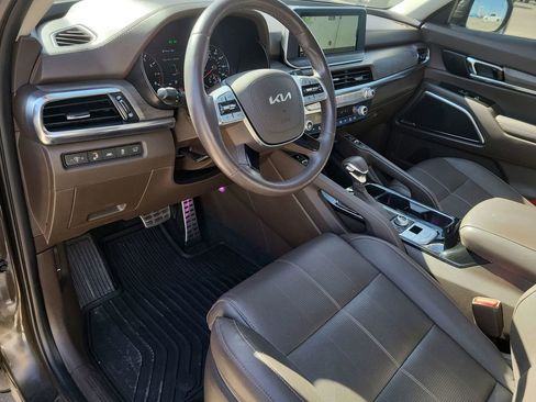 Used 2022 Kia Telluride SX w/ Towing Package image 10