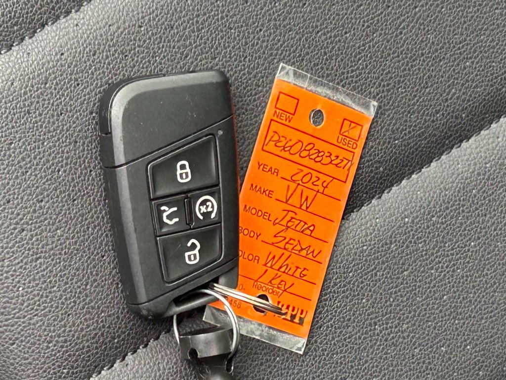 Certified 2024 Volkswagen Jetta SE FWD image 53