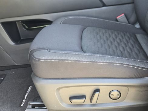 New 2026 Nissan Pathfinder SV image 21