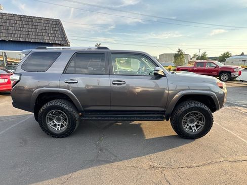 Used 2016 Toyota 4Runner SR5 Premium AWD/4WD image 12