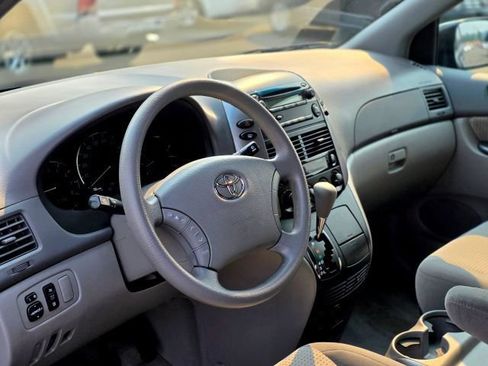 Used 2007 Toyota Sienna LE AWD/4WD image 11