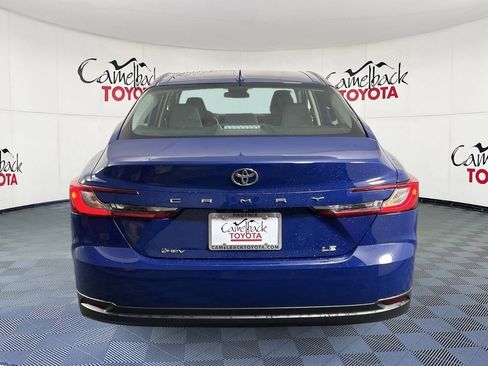 Used 2025 Toyota Camry LE image 6