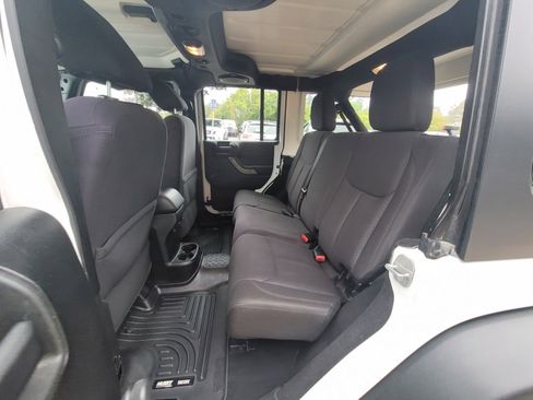 Used 2013 Jeep Wrangler Unlimited Sport image 16