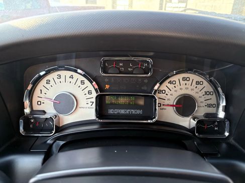 Used 2012 Ford Expedition Limited image 29