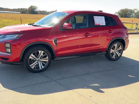 Used 2024 Mitsubishi Outlander Sport SE image 4