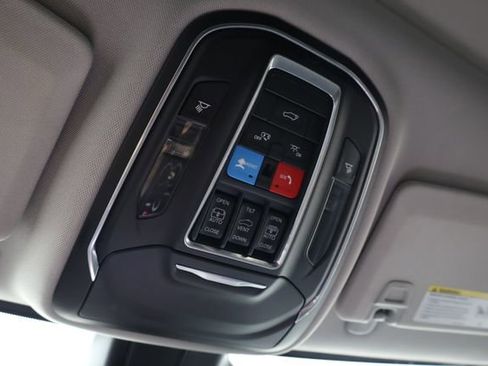 Used 2022 Jeep Grand Cherokee L Limited image 22