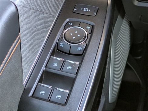 Used 2023 Ford F250 Platinum image 25