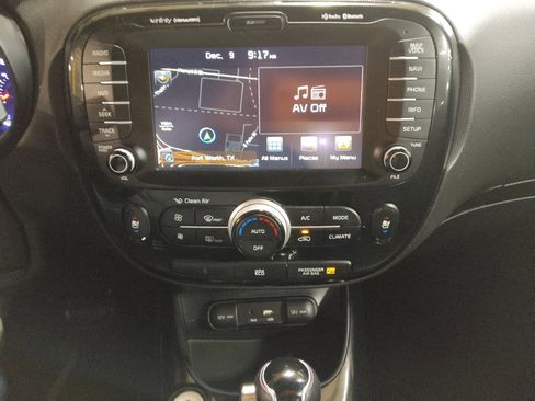 Used 2015 Kia Soul ! w/ Sun & Sound Package image 25