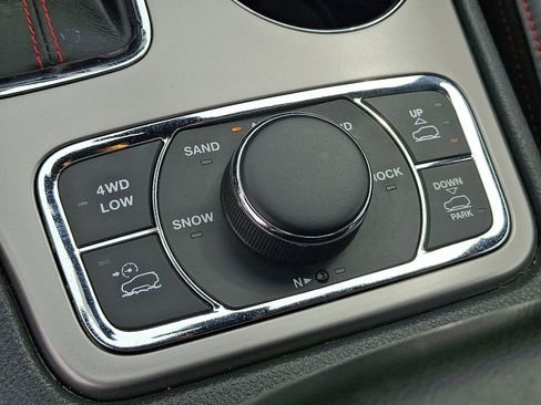 Certified 2021 Jeep Grand Cherokee Trailhawk w/ Trailhawk Luxury Group image 29