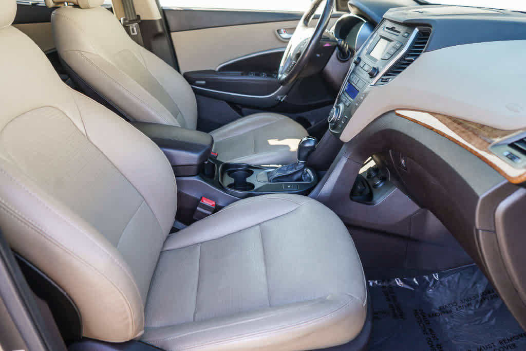 Used 2015 Hyundai Santa Fe Sport w/ Option Group 03 FWD image 18