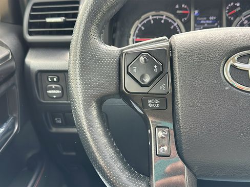 Used 2024 Toyota 4Runner TRD Off-Road Premium w/ Off Road Premium Plus Package AWD/4WD image 17
