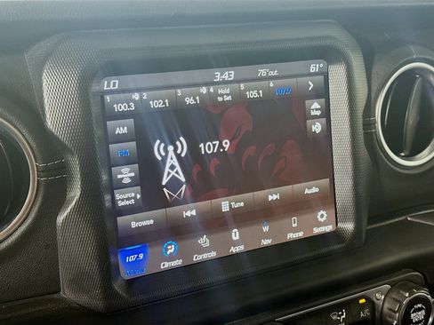 Used 2023 Jeep Wrangler Sahara w/ Cold Weather Group image 19