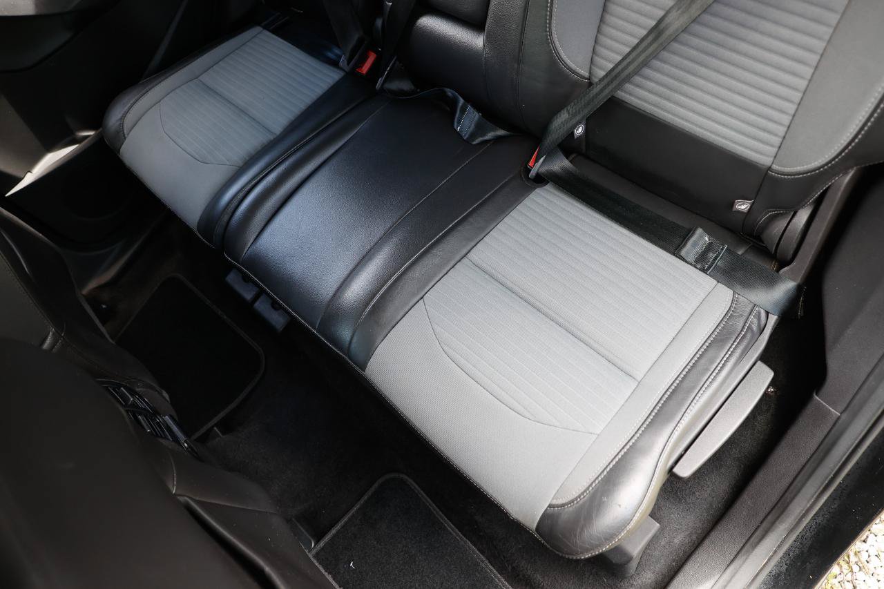 Used 2017 Ford Escape Titanium FWD image 10
