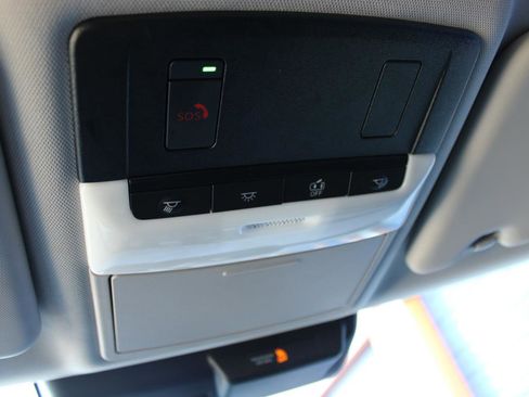 Used 2024 Mitsubishi Outlander SE Black Edition image 32