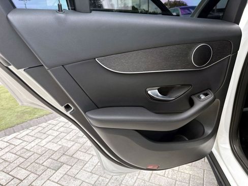 Certified 2021 Mercedes-Benz GLC 300 image 12