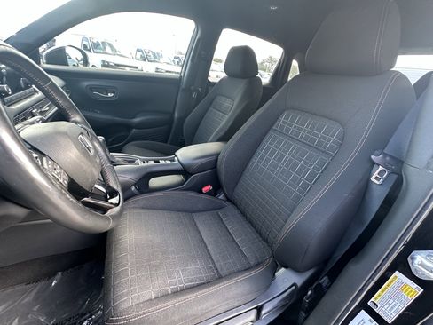 Used 2024 Honda HR-V Sport image 31