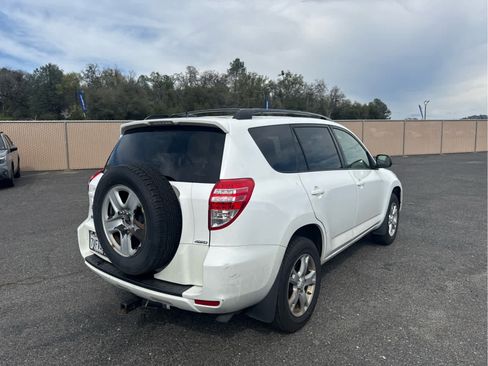 Used 2011 Toyota RAV4 4WD w/ Upgrade Value Pkg image 5