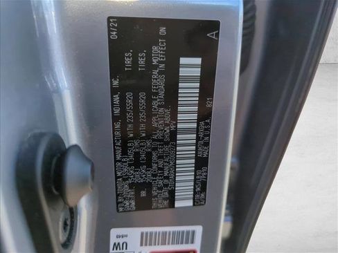 Used 2021 Toyota Highlander Limited image 29