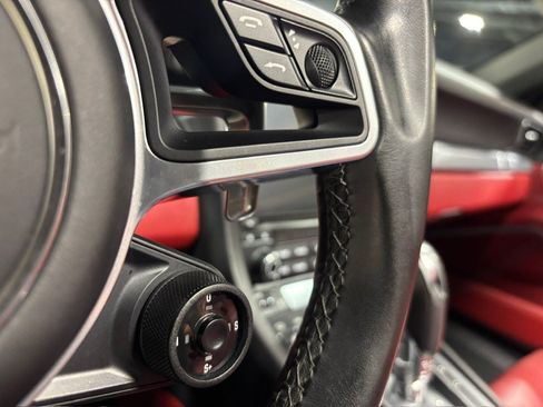 Used 2019 Porsche 911 Targa 4S AWD/4WD image 32