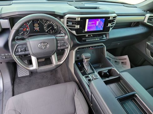 Used 2025 Toyota Tundra SR5 AWD/4WD image 14
