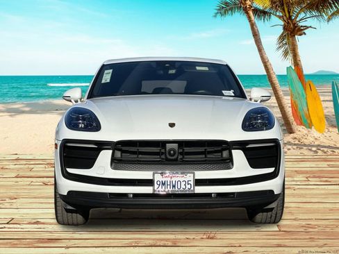 Used 2024 Porsche Macan image 9