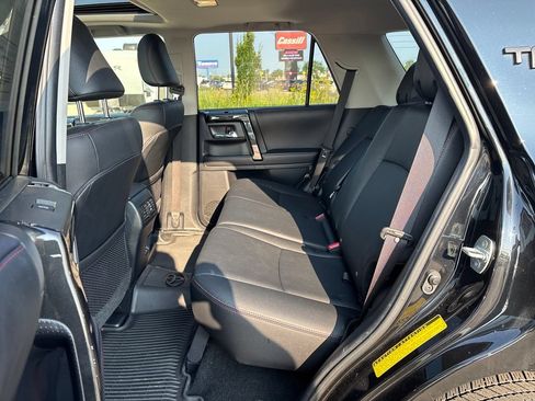 Used 2023 Toyota 4Runner TRD Off-Road Premium w/ Moonroof Package AWD/4WD image 29