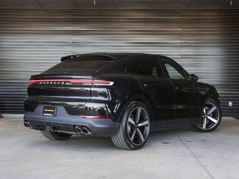 New 2026 Porsche Cayenne Coupe AWD/4WD image 7