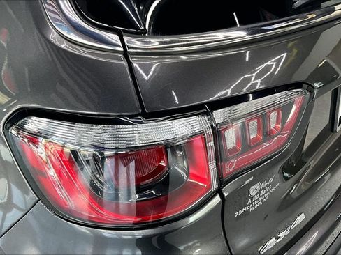 Used 2019 Jeep Compass Limited AWD/4WD image 22