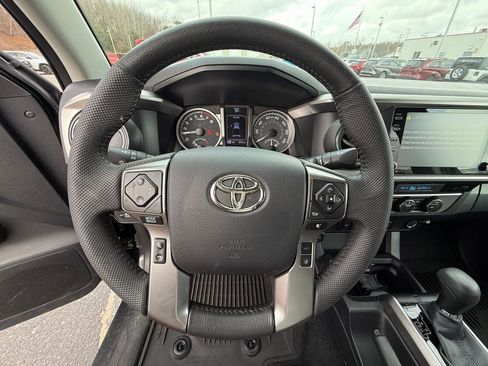 Certified 2023 Toyota Tacoma SR5 image 7