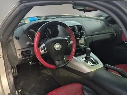 Used 2009 Saturn Sky Red Line RWD image 17
