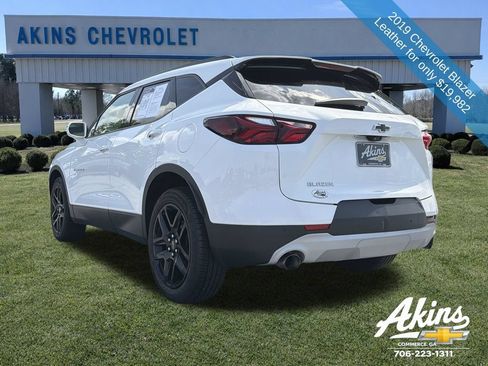 Certified 2019 Chevrolet Blazer LT w/ Sun and Wheels Package FWD image 2