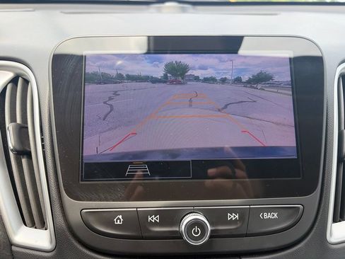 Used 2023 Chevrolet Malibu LT FWD image 13